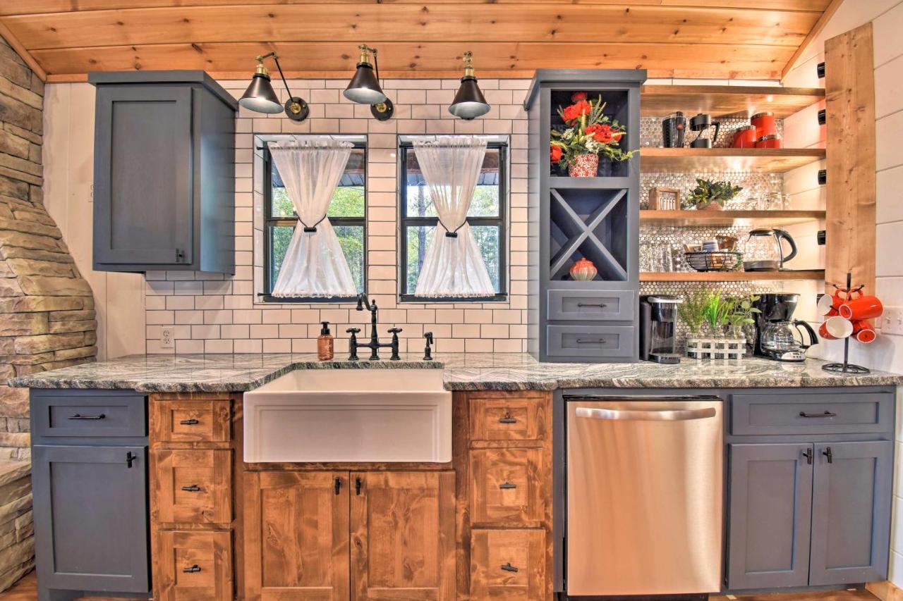 Modern Broken Bow Cabin Large Deck, Bbq And Pergola Ngoại thất bức ảnh