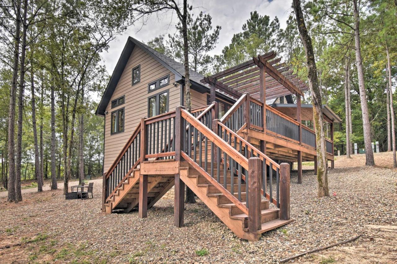 Modern Broken Bow Cabin Large Deck, Bbq And Pergola Ngoại thất bức ảnh